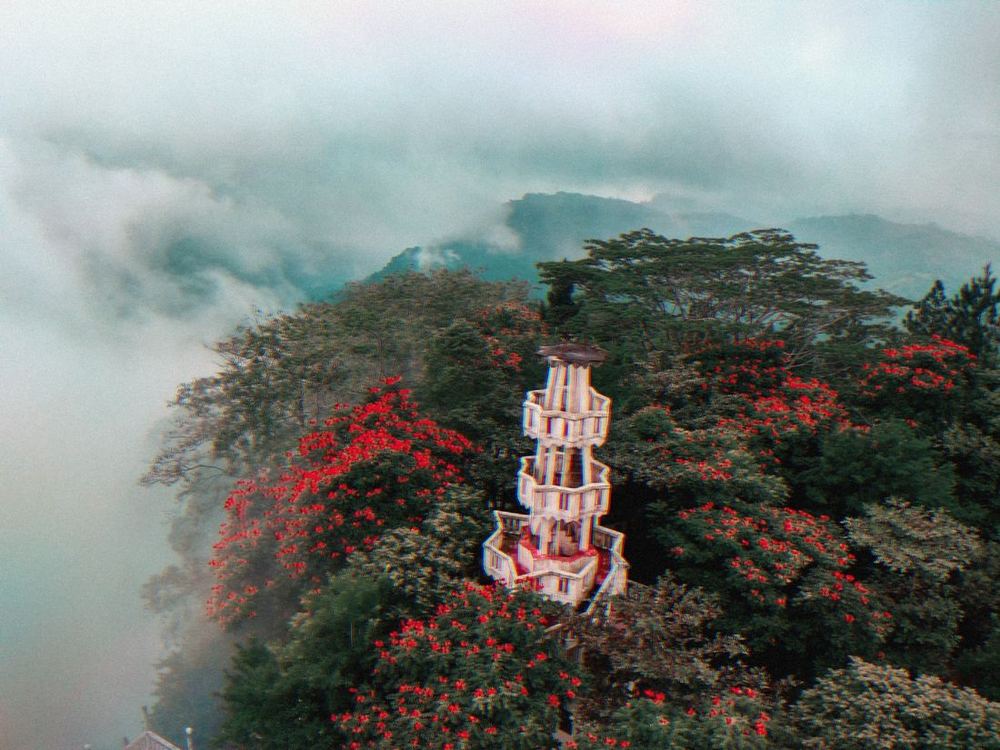 View from Ambuluwawa Tower