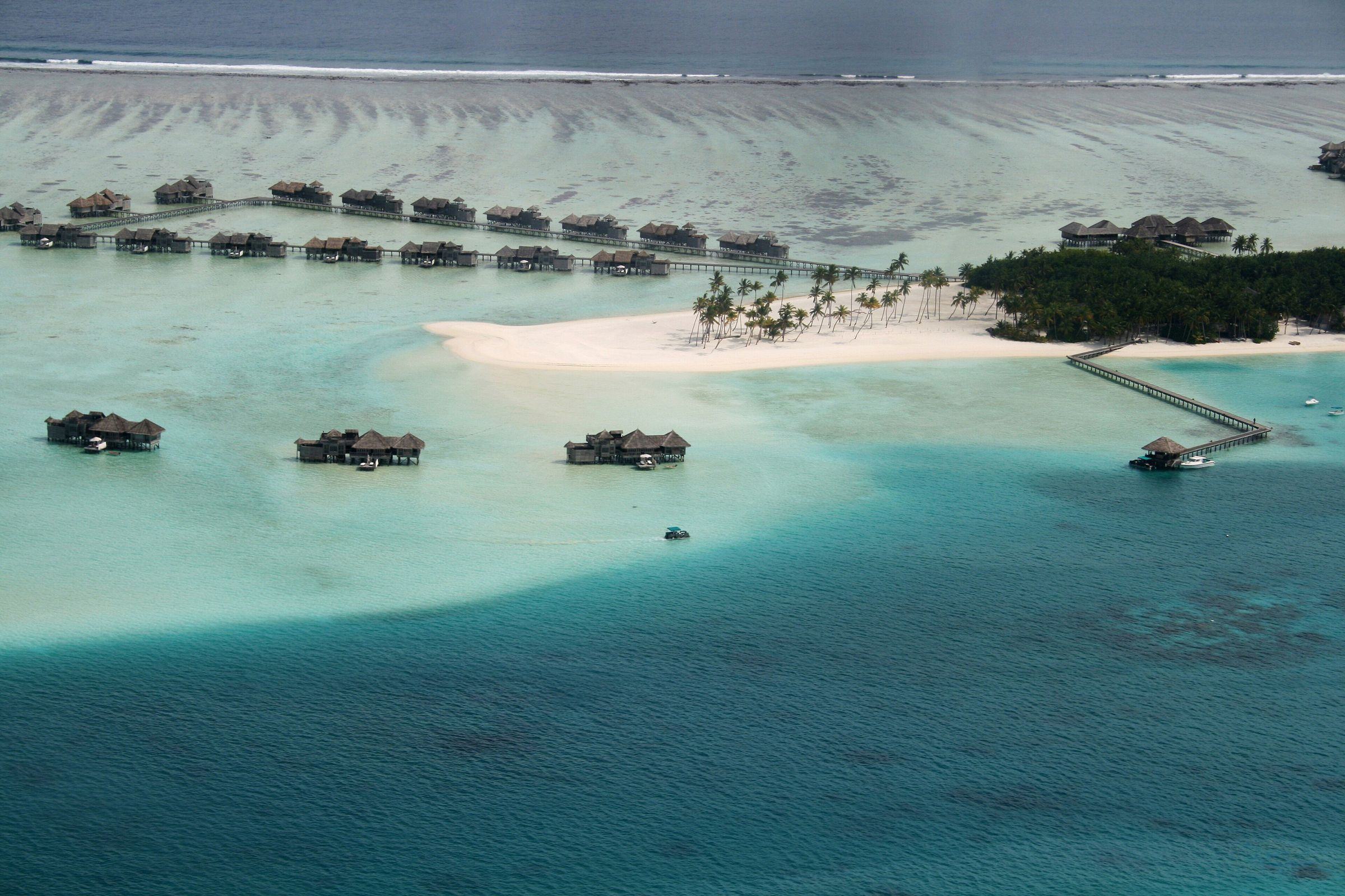 Maldives Tour 03 Nights / 04 Days Tour Package